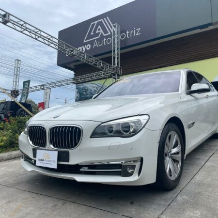 BMW 740I 2014 de venta en Lacayo Automotriz