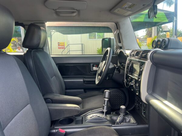 TOYOTA FJ CRUISER AUT 2008 - Imagen 11
