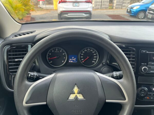 MITSUBISHI OUTLANDER AUT 2016 - Imagen 14