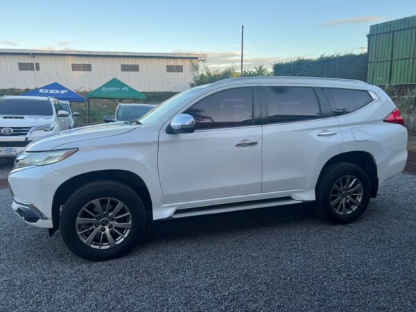 MITSUBISHI MONTERO SPORT AUT 2017 - Imagen 4