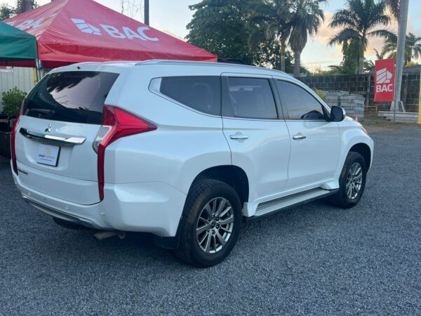 MITSUBISHI MONTERO SPORT AUT 2017 - Imagen 7