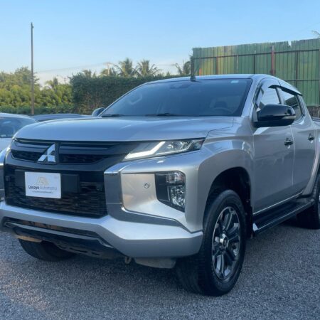 Mitsubishi L200 2024 de venta en Lacayo Automotriz
