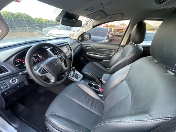 MITSUBISHI L200 AUT 2024 - Imagen 10