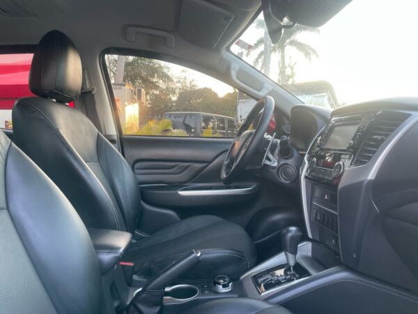 MITSUBISHI L200 AUT 2024 - Imagen 12