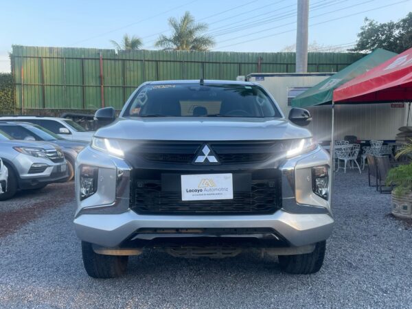 MITSUBISHI L200 AUT 2024 - Imagen 3