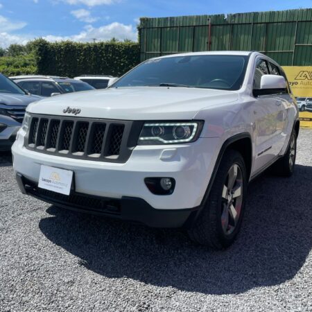 JEEP GRAND CHEROKEE LAREDO 2013 AUT