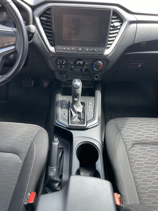 ISUZU D-MAX 2024 AUT - Imagen 17