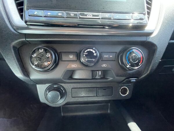 ISUZU D-MAX 2024 AUT - Imagen 27