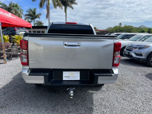 ISUZU D-MAX 2024 AUT - Imagen 6