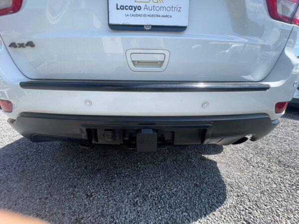JEEP GRAND CHEROKEE LAREDO 2013 AUT - Imagen 5
