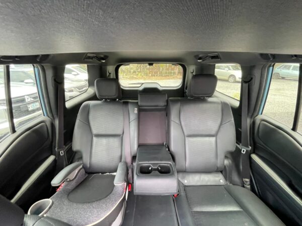 TOYOTA PRADO AUT 2025 - Imagen 9
