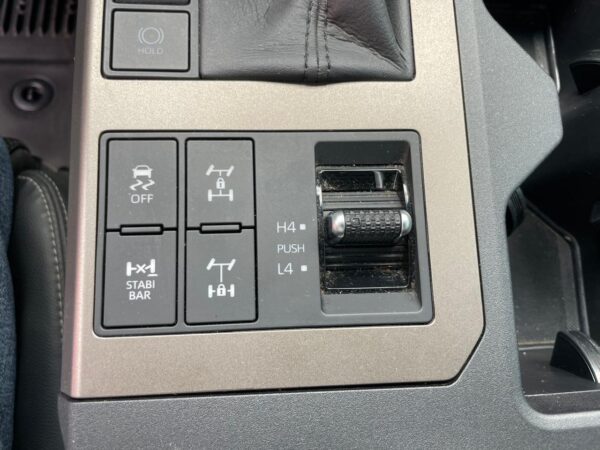 TOYOTA PRADO AUT 2025 - Imagen 18