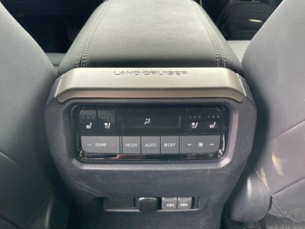 TOYOTA PRADO AUT 2025 - Imagen 19