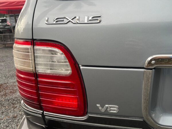 LEXUS LX470 AUT 2002 - Imagen 4
