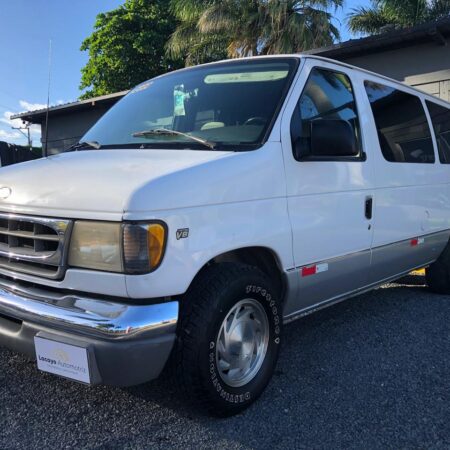 FORD E150 AUT 2000