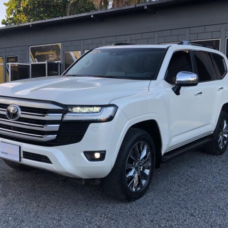 TOYOTA LAND CRUISER AUT 2024