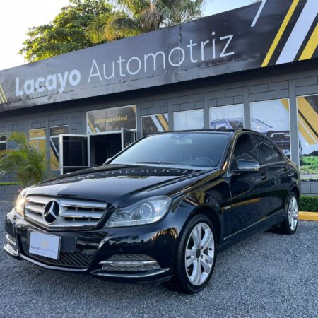 MERCEDES BENZ C200 AUT 2013