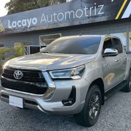TOYOTA HILUX AUT 2023